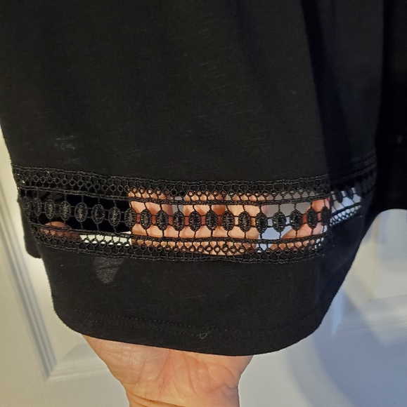 Sleeveless blouse - Picture 4 of 5